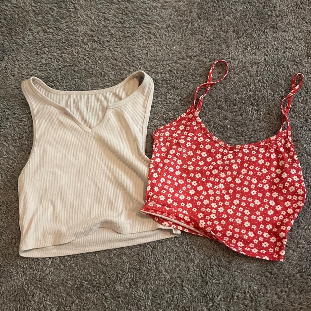 2 super cute cropped tops! Perfect for summer red xs cream s